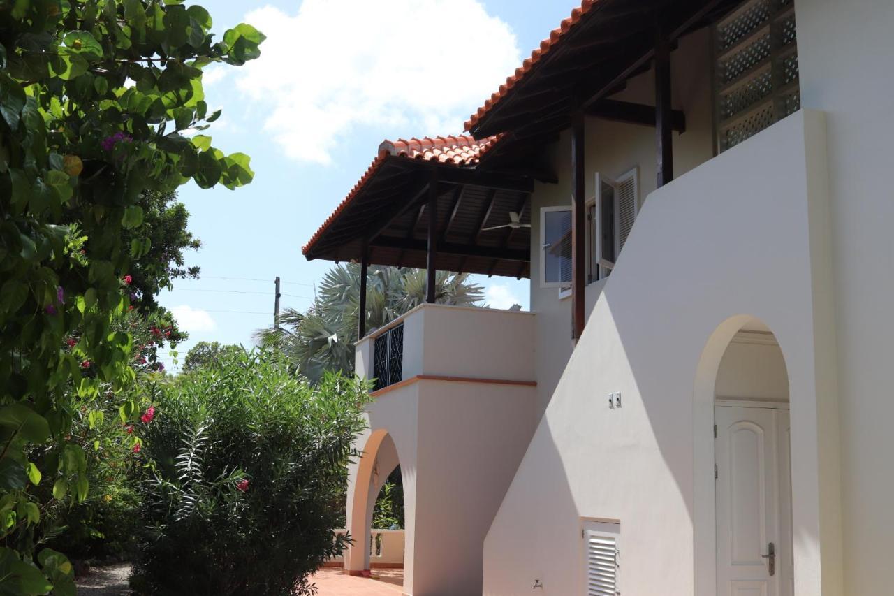 Apartment Turtle At Windsock Beach Kralendijk  Exterior photo